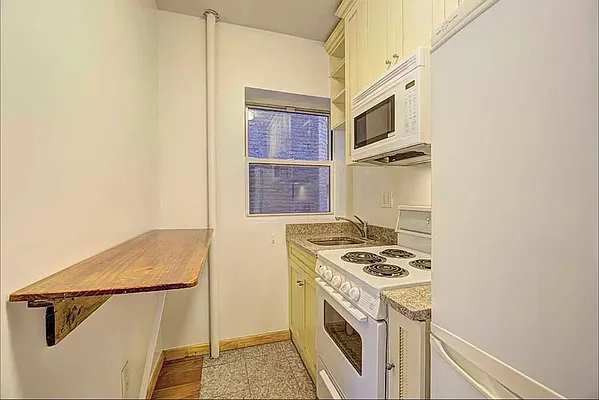 Rented by Bond New York | media 3