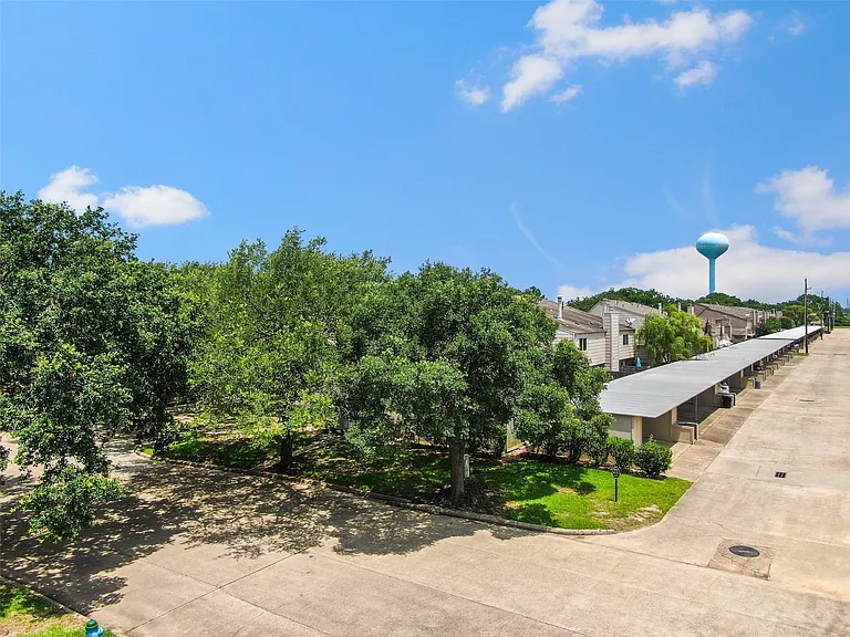 6602 Montauk Dr — Photo 31