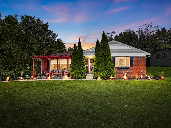 186 Meadow Ln, Springfield, OH 45505