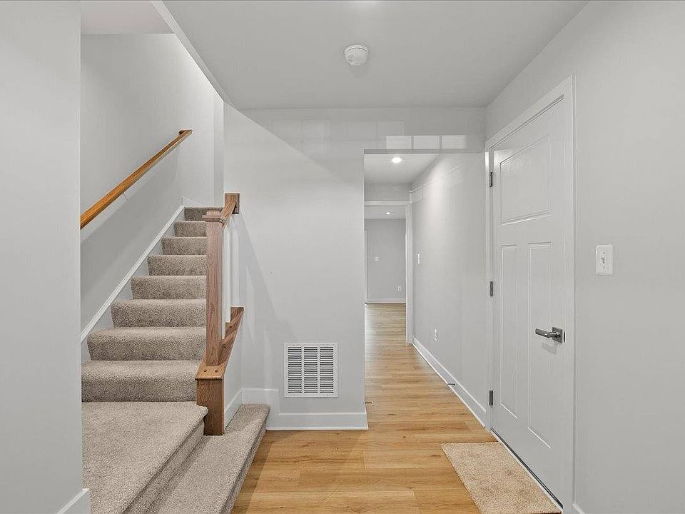 1st image of 10302 Heritage Trail Ct