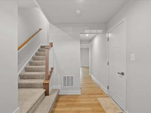 10302 Heritage Trail Ct, Manassas, VA 20109