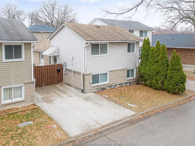 1229 Arncliffe Pl — Photo 25