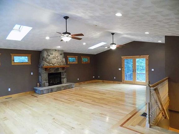 Vaulted Ceiling with S.L.