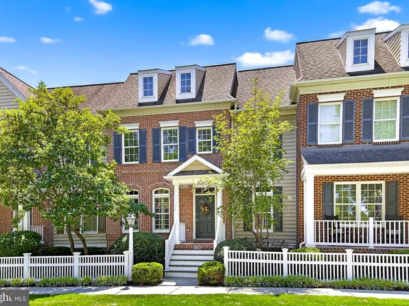1441 Hammock Way, Lancaster, PA 17601