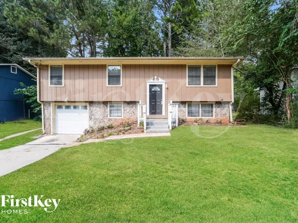2261 Cherokee Valley Dr, Lithonia, GA 30058