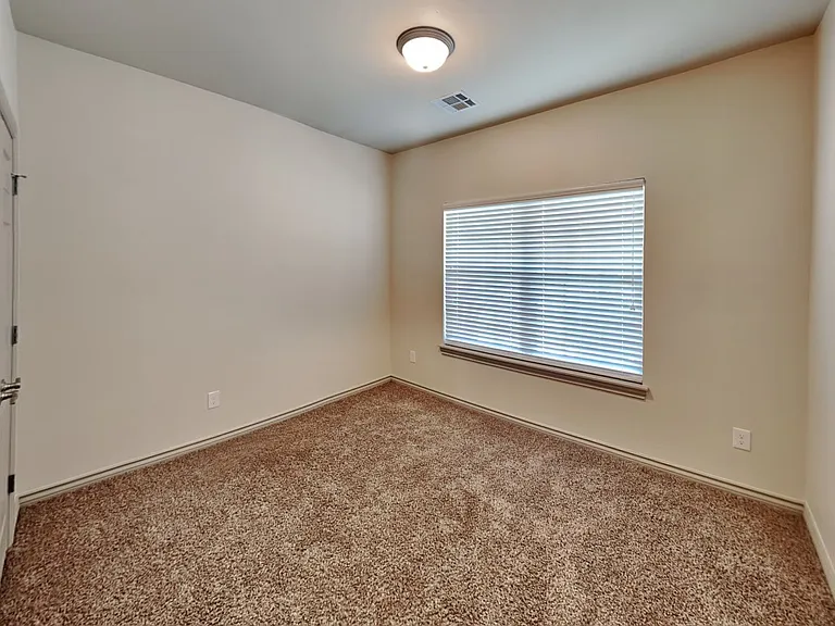 9416 NW 91st Cir — Photo 19