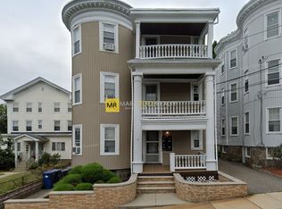 18 Bigelow St, Brighton, MA 02135