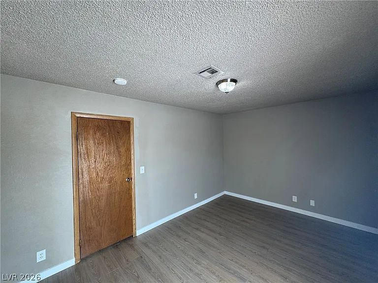 7048 Burcot Ave #50 — Photo 21
