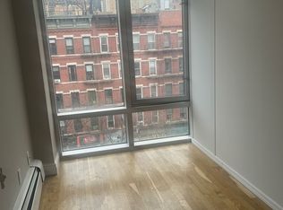 647 9th Ave #884, New York, NY 10036