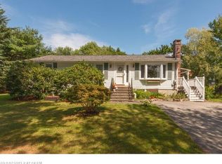 11 Montgomery Rd, Boothbay Harbor, ME 04538