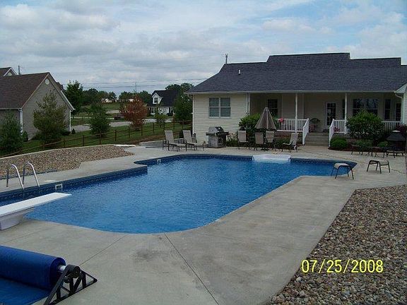 3rd image of 115 Brownfield Dr