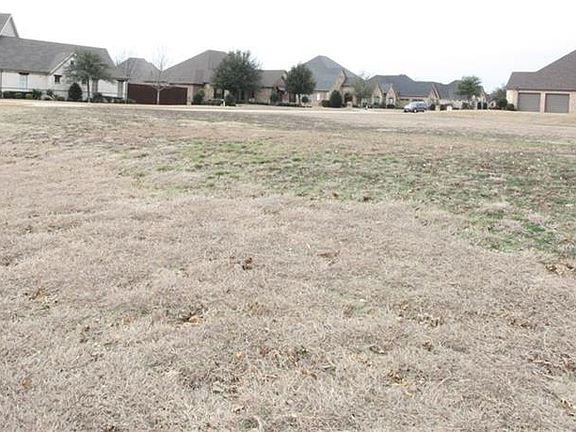 4th image of 219 Katy Lake Dr