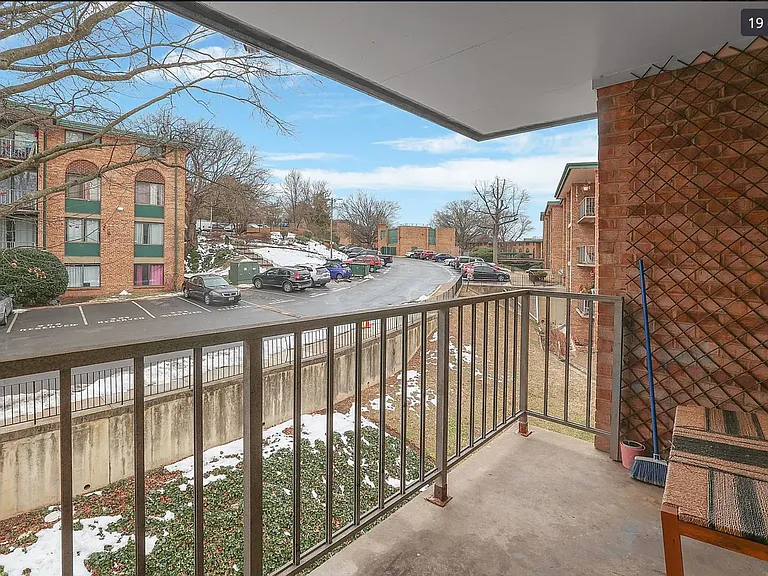 487 N Armistead St #301 — Photo 20