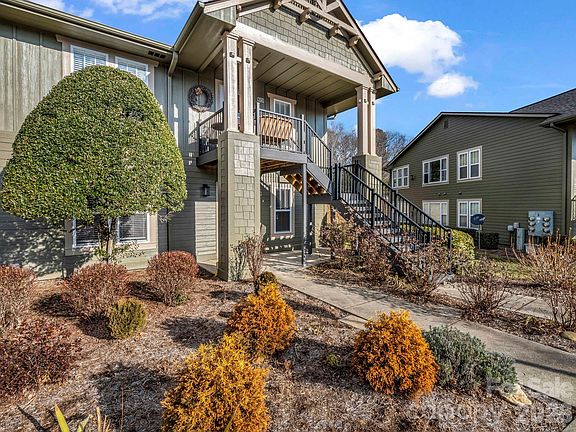 2nd image of 1505 Deermouse Way