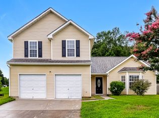 10635 Misty Meadows Dr, Hampton, GA 30228