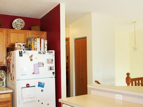 5th image of 1645 6th St W