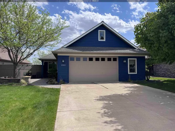 2003 35th St, Spirit Lake, IA 51360