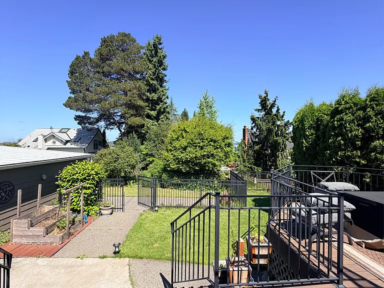 1607 Nisqually St — Photo 31