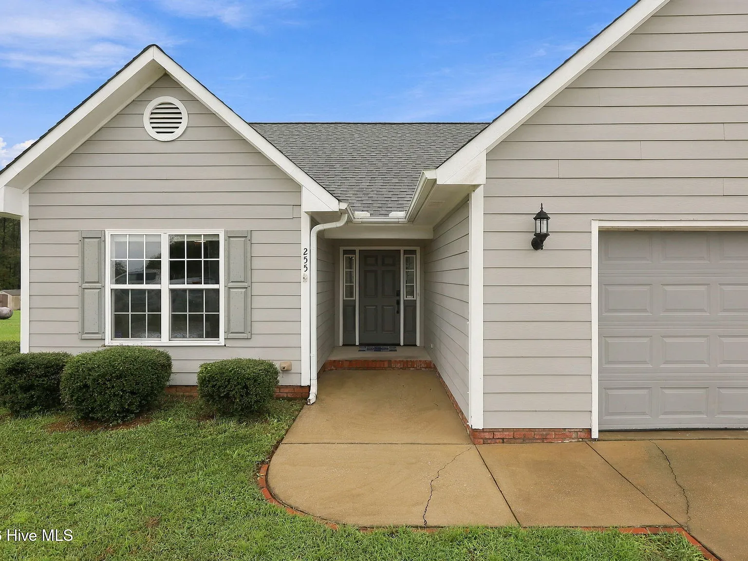 3 bed, 2.0 bath, $1,850 — Photo 3