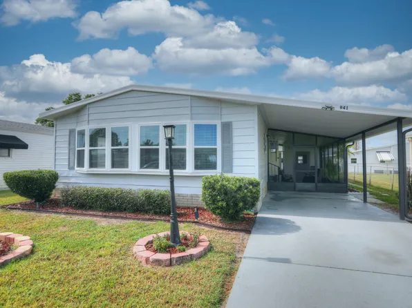 941 Jacaranda Dr, Barefoot Bay, FL 32976