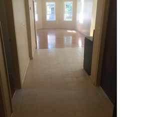 61 Everard St APT 2, Worcester, MA 01605