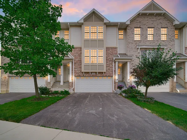 2616 Chelsey St, Buffalo Grove, IL 60089