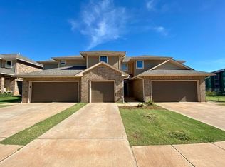 745 SW 14th St, Moore, OK 73160