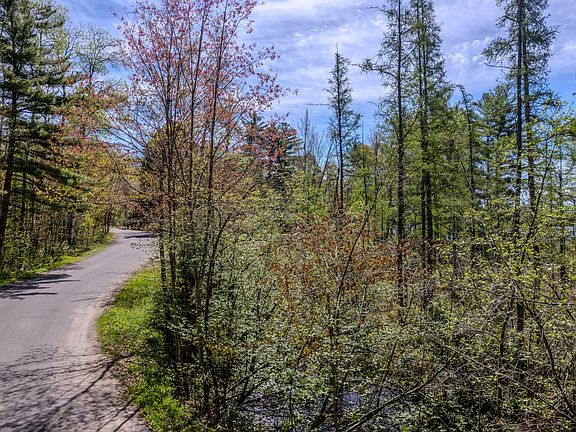4th image of 5 Little Bearskin Rd