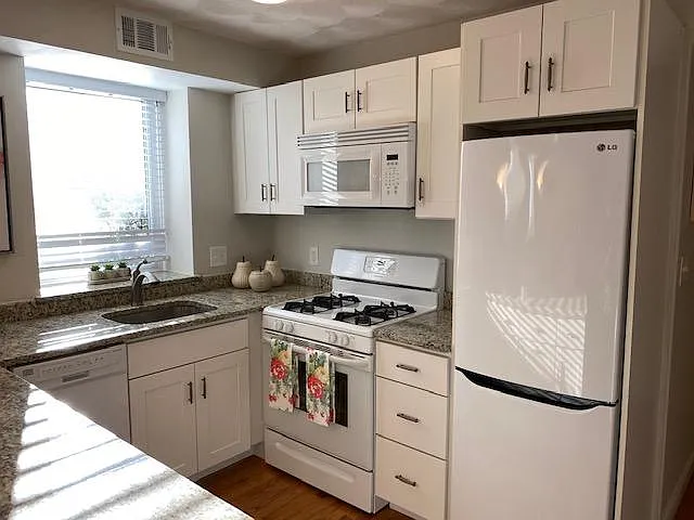 209 Commonwealth Ave #1 — Photo 6