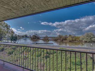 6713 Embarcadero Dr APT 31, Stockton, CA 95219