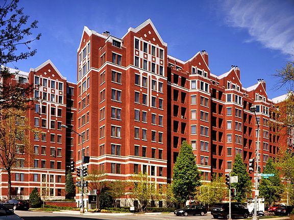Saratoga Apartments
