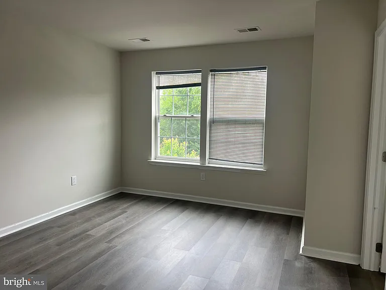 106 Sickler Ct — Photo 14