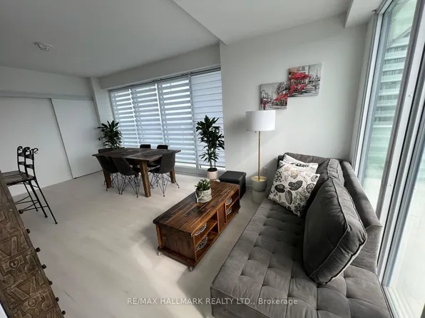 3900 Confederation Pkwy, Mississauga, ON