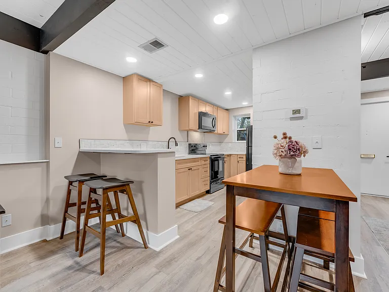 Terrace Heights Apartments — Photo 49