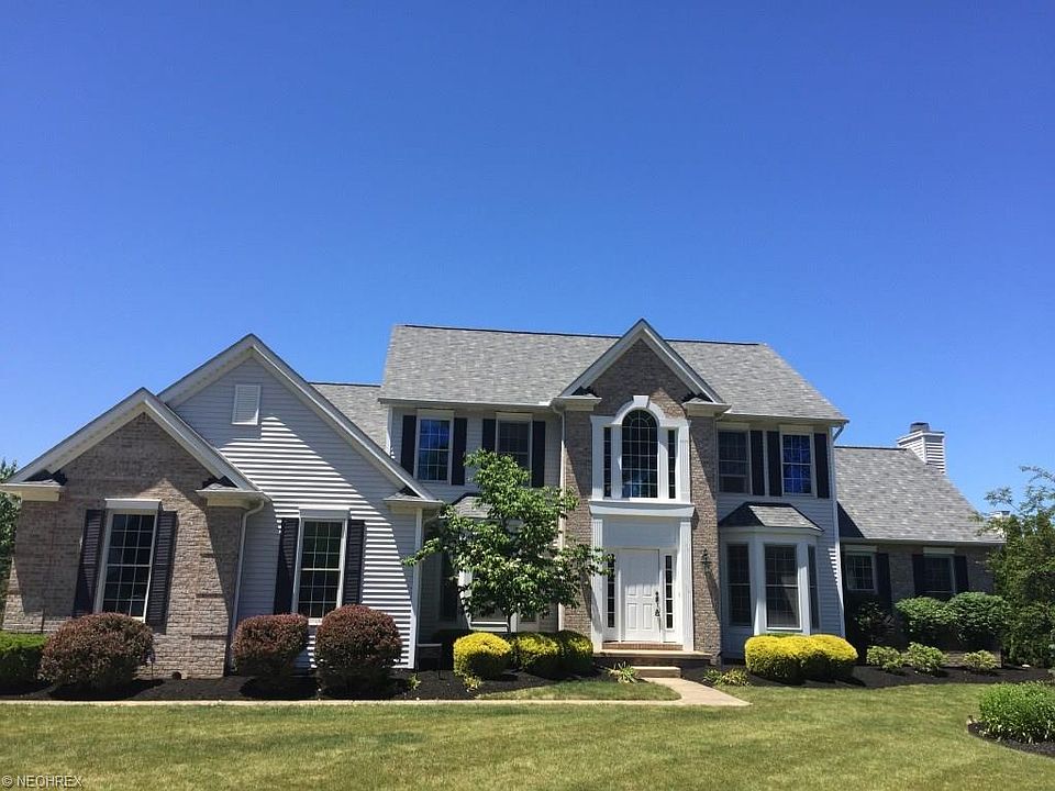 1st image of 652 Parkside Dr