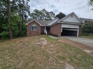 4713 Miranda Dr, Hope Mills, NC 28348