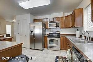 Kitchen w/SS Appliances