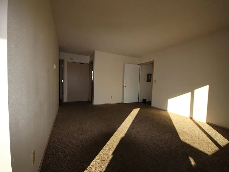 616 Molalla Ave — Photo 4