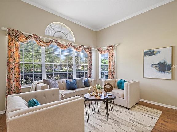3rd image of 323 Blue Stone Cir