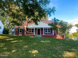 214 W Red Bud Rd, Knoxville, TN 37920