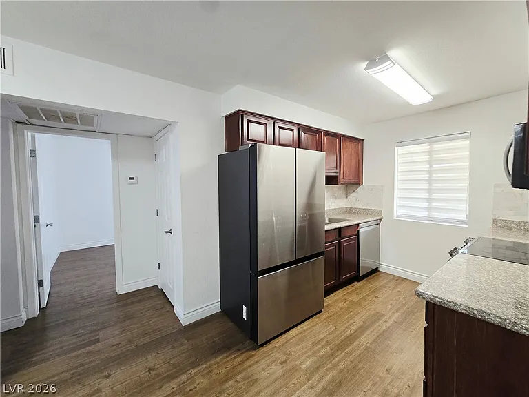 5081 River Glen Dr #104 — Photo 9