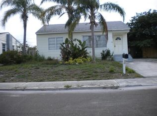 1221 N B St, Lake Worth, FL 33460