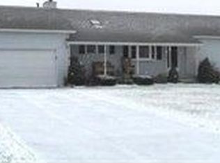 5621 Keck Rd, Lockport, NY 14094