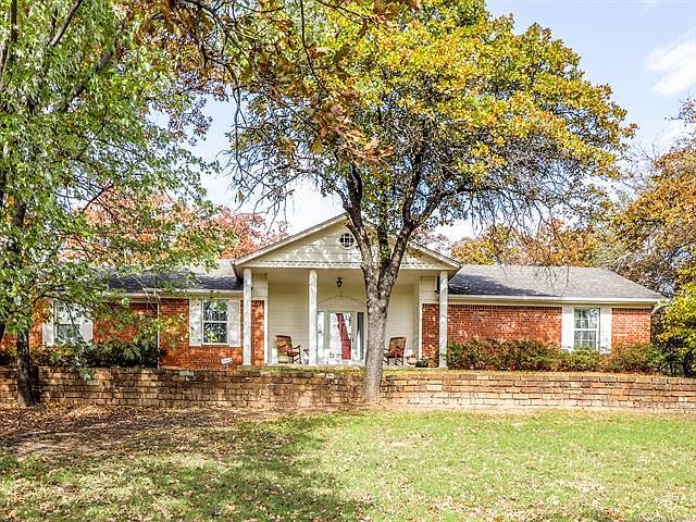 1st image of 4021 Colonial Dr