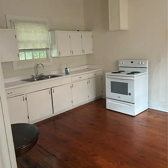 1173 Texas St — Photo 2