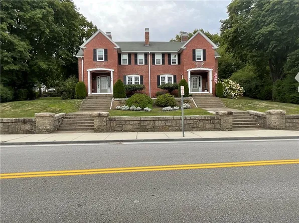 66-68 Main St, Scituate, RI 02831