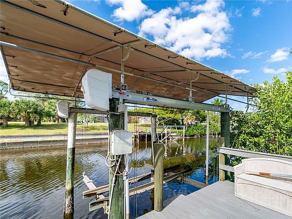 2nd image of 932 Tropical Cir