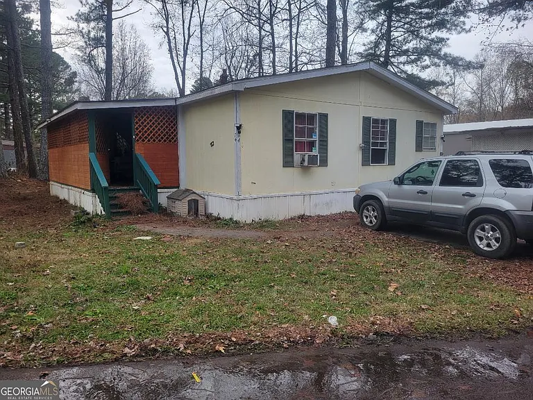74 Daniel Dr — Photo 1