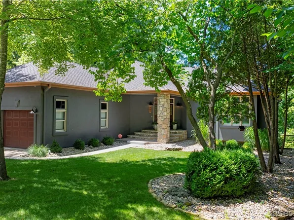861 Foxhead Shores Dr, Linn Creek, MO 65052