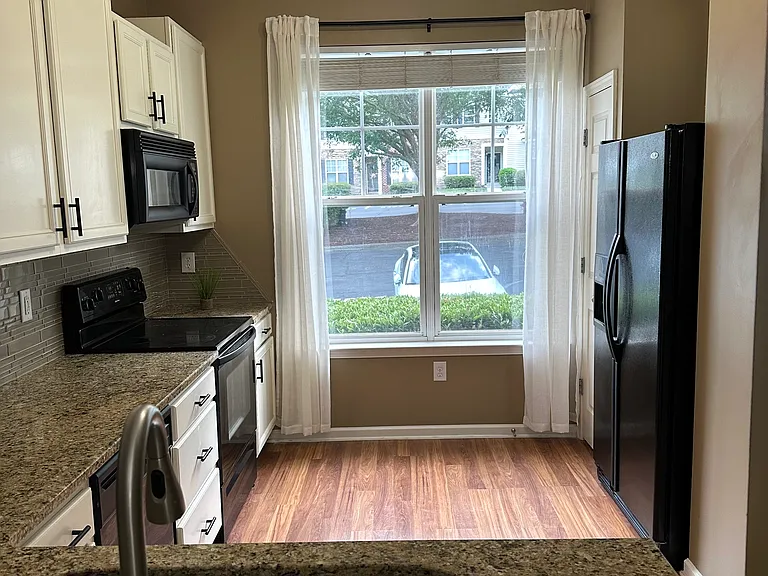 8432 Central Dr — Photo 3